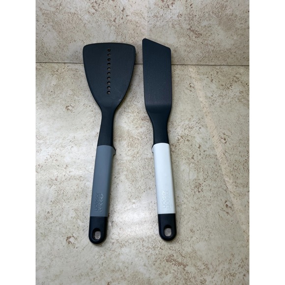 Joseph Joseph Kitchen Spatula Set of 2 - Picture 1 of 6